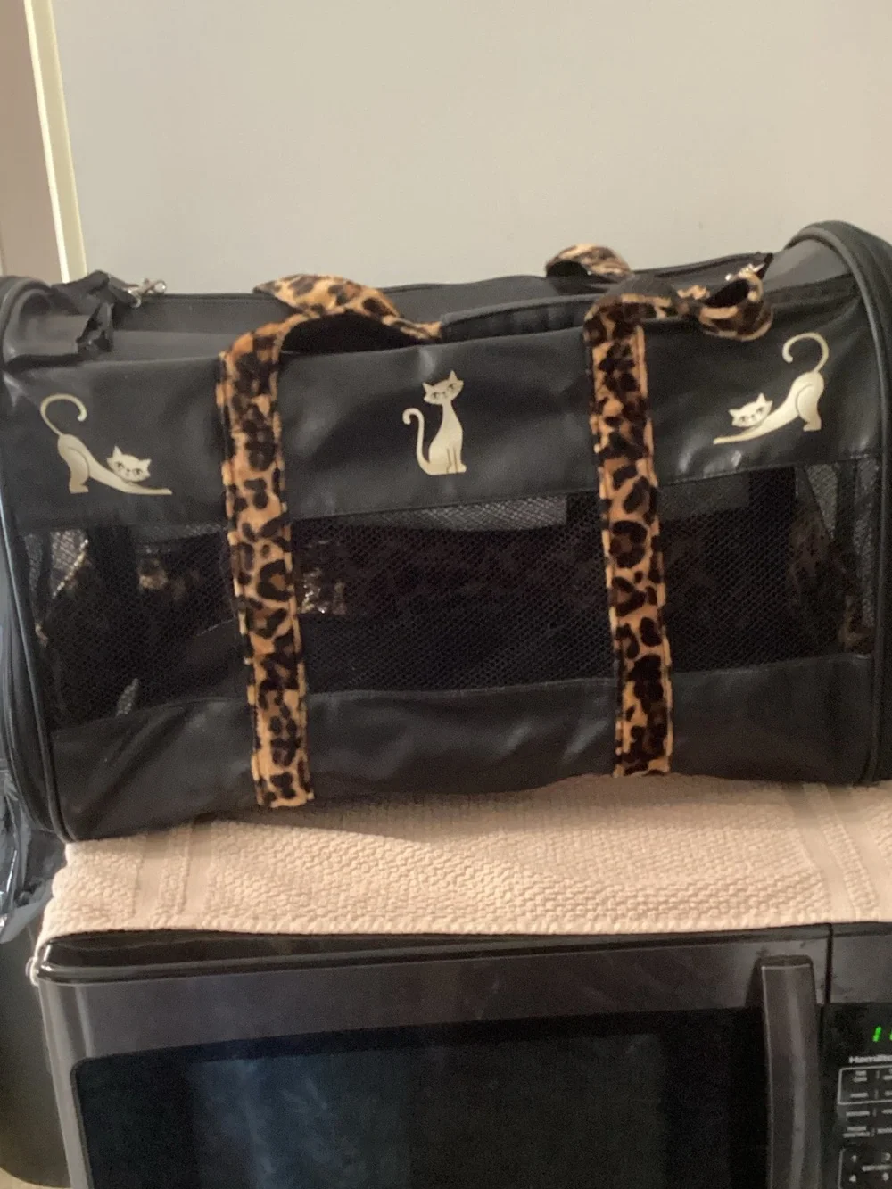 Black Cat Print Soft-Sided Pet Carrier with Leopard Handles